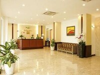 Khách sạn Quê Hương