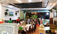 Nhà hàng Biển Lộc