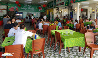 Nhà hàng Làng Biển
