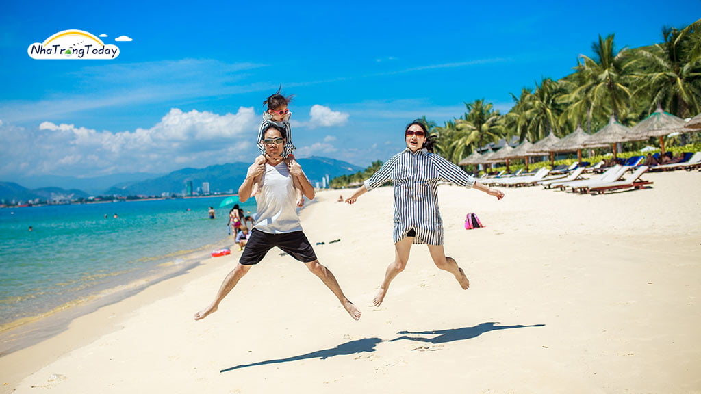 bãi biển Nha Trang