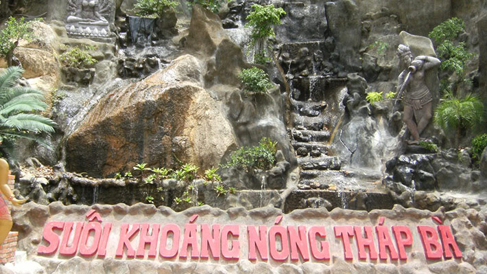 Suối Khoáng Nóng Tháp Bà Nha Trang