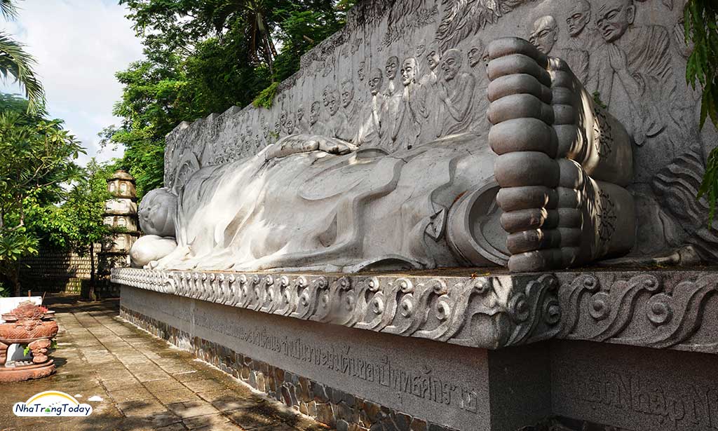 chùa Long Sơn Nha Trang