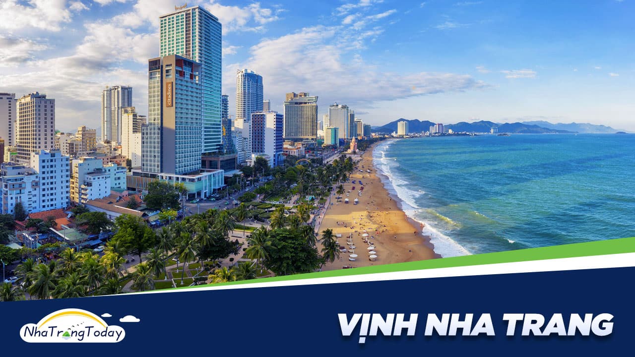 Vịnh Nha Trang: Nha Trang là một trong những điểm đến biển đẹp và nổi tiếng nhất của Việt Nam. Vịnh Nha Trang có khung cảnh thiên nhiên tuyệt đẹp, sự kết hợp hoàn hảo giữa đầm nước trong, các đảo hòn đá và bãi cát trắng. Hãy xem hình ảnh của vịnh Nha Trang để thấy vẻ đẹp của nó.